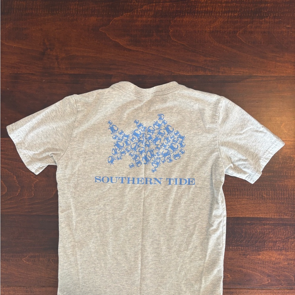 Southern Tide Heather Gray Tee with Blue Design